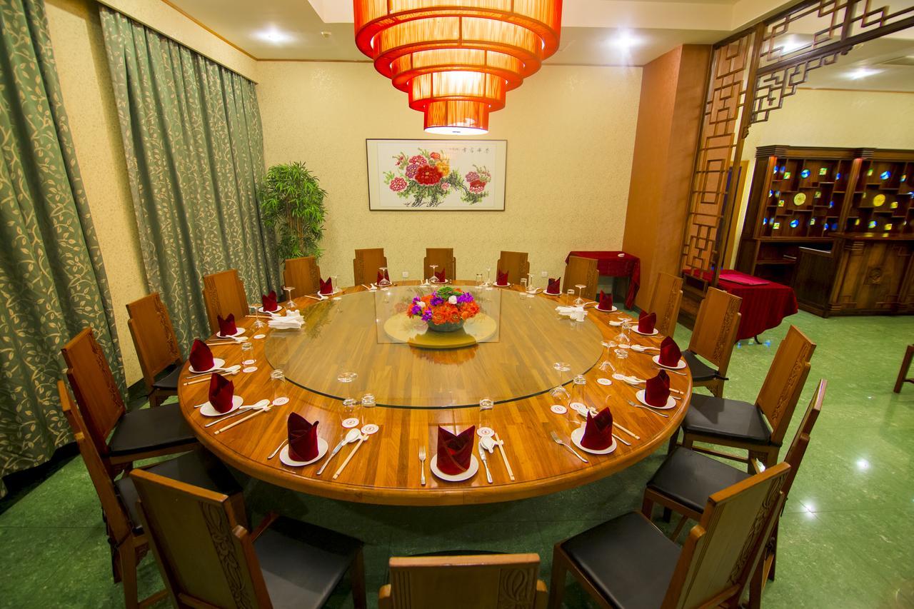 Lagos Oriental Hotel Экстерьер фото
